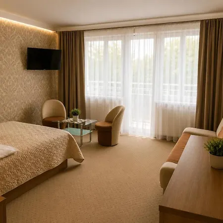 Zem-tourist 250 M Od Morza, Odkryty Basen, Plac Zabaw, Parking, Wyzywienie Resort