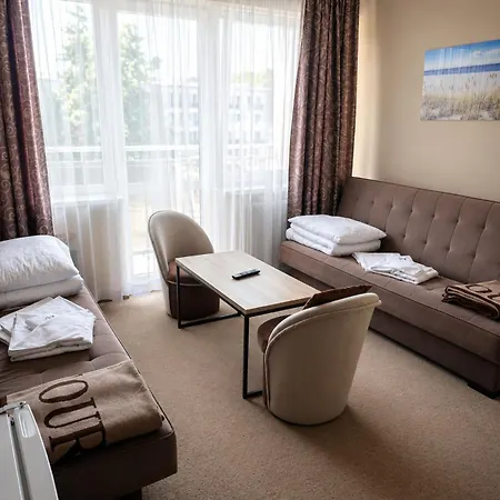 Resort Zem-tourist 250 M Od Morza, Odkryty Basen, Plac Zabaw, Parking, Wyzywienie *