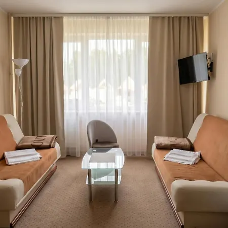 Resort Zem-tourist 250 M Od Morza, Odkryty Basen, Plac Zabaw, Parking, Wyzywienie *