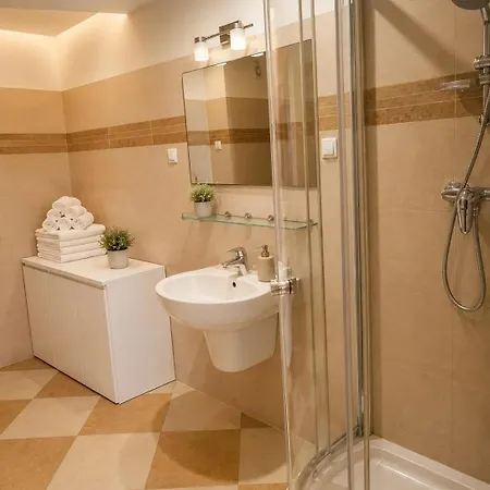 Zem-tourist 250 M Od Morza, Odkryty Basen, Plac Zabaw, Parking, Wyzywienie Resort Pustkowo