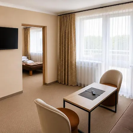 Resort Zem-tourist 250 M Od Morza, Odkryty Basen, Plac Zabaw, Parking, Wyzywienie