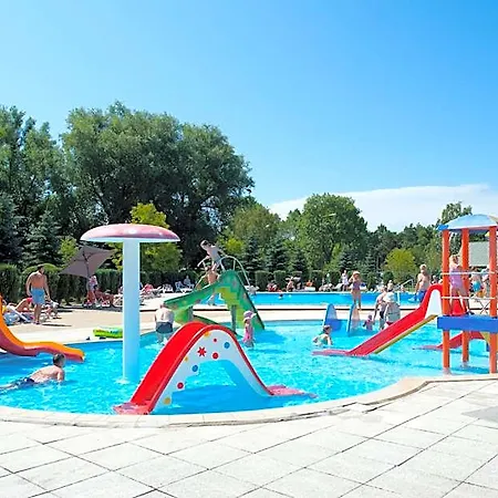 Zem-tourist 250 M Od Morza, Odkryty Basen, Plac Zabaw, Parking, Wyzywienie *
