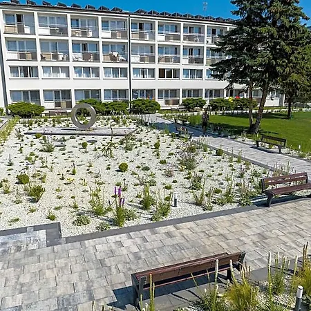 Zem-tourist 250 M Od Morza, Odkryty Basen, Plac Zabaw, Parking, Wyzywienie * Pustkowo